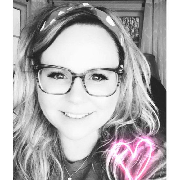 Meet your Posher, Molly - Picture 1 of 1